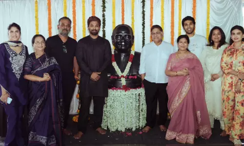 മുത്തച്ഛൻ അല്ലു രാമലിംഗയ്യയുടെ ജന്മവാർഷികത്തിൽ പുതിയ ക്രിയേറ്റീവ് ഓഫീസ് ഐക്കോൺസ ആരംഭിച്ച് അല്ലു അർജുൻ
