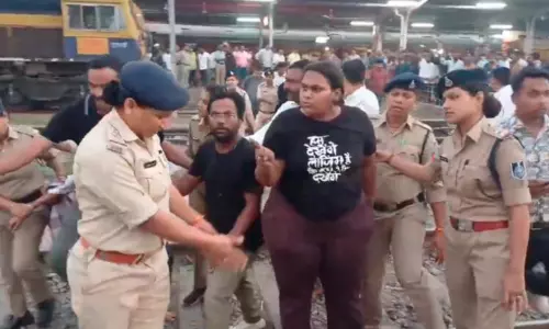 സി.ജെ.പി പ്രതിഷേധം: ഡൽഹിയിലേക്ക് പുറപ്പെട്ട വിദ്യാർത്ഥികളെ ട്രെയിനിൽ നിന്ന് ഇറക്കിവിട്ട് മധ്യപ്രദേശ് പൊലീസ്