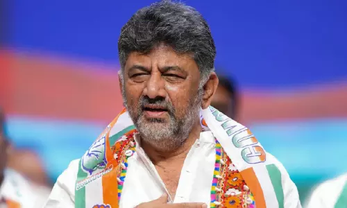 കർണാടക രാഷ്ട്രീയത്തിൽ സ്റ്റിങ് ഓപറേഷന് വിവാദം; നടത്തിയതിന് തെളിവുകള് കൈവശമുണ്ട് -മുഖ്യമന്ത്രി കർണാടക രാഷ്ട്രീയത്തിൽ സ്റ്റിങ് ഓപറേഷന് വിവാദം; നടത്തിയതിന് തെളിവുകള് കൈവശമുണ്ട് -മുഖ്യമന്ത്രി