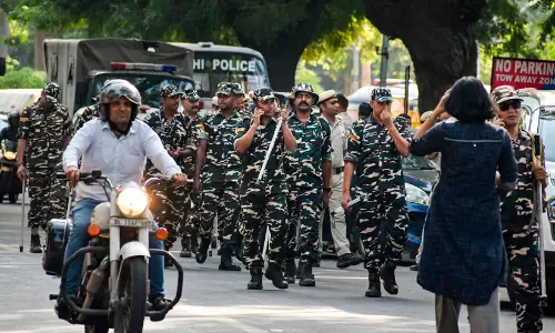 ബോഡി ക്യാമുമായി ഡൽഹി പൊലീസ്; ‘സർക്കാർ ജനങ്ങൾക്കെതിരെ യുദ്ധം പ്രഖ്യാപിച്ചു’വെന്ന് സിജെപി, ജന്തർ മന്തറിൽ കനത്ത സുരക്ഷ ബോഡി ക്യാമുമായി ഡൽഹി പൊലീസ്; ‘സർക്കാർ ജനങ്ങൾക്കെതിരെ യുദ്ധം പ്രഖ്യാപിച്ചു’വെന്ന് സിജെപി, ജന്തർ മന്തറിൽ കനത്ത സുരക്ഷ