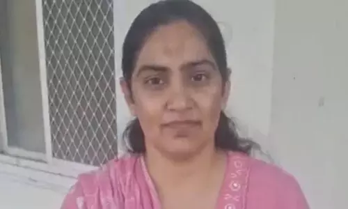കൊലക്കേസ് പ്രതികളെ വീട്ടുജോലിക്കായി കൊണ്ടുപോയി; ഒടുവിൽ അതേ ജയിലിൽ തടവുകാരിയായി മുൻ ജയിലർ കൊലക്കേസ് പ്രതികളെ വീട്ടുജോലിക്കായി കൊണ്ടുപോയി; ഒടുവിൽ അതേ ജയിലിൽ തടവുകാരിയായി മുൻ ജയിലർ