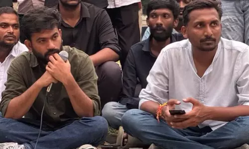 ഐ ടി ജോലി ഉപേക്ഷിച്ച് സമരമുഖത്തേക്ക്; ആരാണ് അജിങ്ക്യ ഷിൻഡെ?