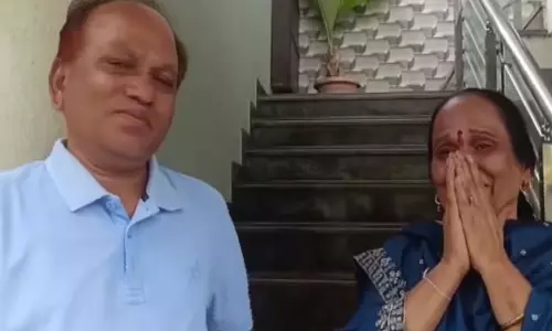 ‘അവർ ഭീകരരോ തീവ്രവാദികളോ അല്ല; അഭിജീത് ദീപ്കെയുടെ അറസ്റ്റിനെതിരെ രക്ഷിതാക്കൾ