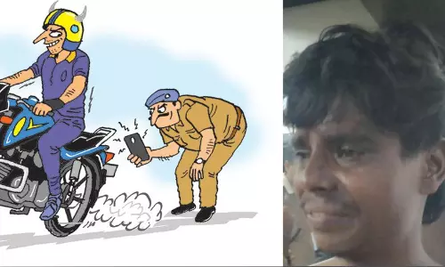 പണി പാളി ഗയ്സ്; വഴി ചോദിച്ചത് പൊലീസുകാരനോട്, മോഷ്ടിച്ച ബൈക്കുമായി കള്ളൻ വലയിൽ