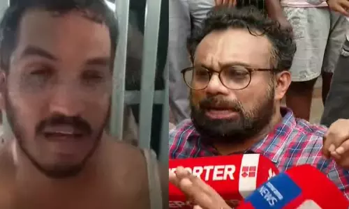 കൊണാട്ട് പ്ലേസിൽ ഇടതുസംഘടനകളുടെ സംയുക്ത പ്രതിഷേധം: ആദർശിനും  ജെയ്ക്കിനും പരിക്ക്, ബ്രിട്ടാസിനെ അറസ്റ്റ് ചെയ്ത് പകുതി വഴിയിലിറക്കി വിട്ടു
