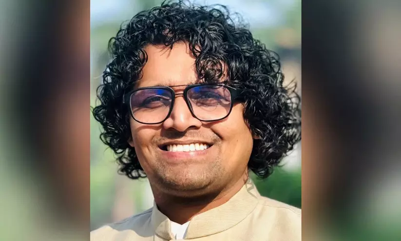 സഞ്ചരിക്കുന്ന ജയിലാക്കിയ ഇടിവണ്ടിയിലെ ആ രണ്ടര മണിക്കൂർ സഞ്ചരിക്കുന്ന ജയിലാക്കിയ ഇടിവണ്ടിയിലെ ആ രണ്ടര മണിക്കൂർ