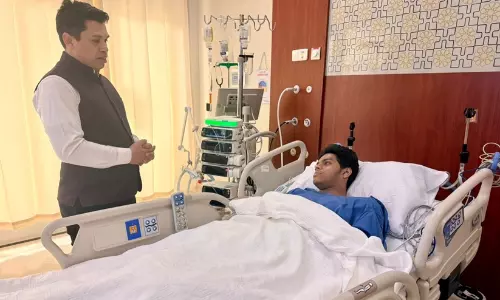 റിയാദ് വിമാനത്താവള ആക്രമണം: പരിക്കേറ്റവരെ എംബസി ഉദ്യോഗസ്ഥർ സന്ദർശിച്ചു റിയാദ് വിമാനത്താവള ആക്രമണം: പരിക്കേറ്റവരെ എംബസി ഉദ്യോഗസ്ഥർ സന്ദർശിച്ചു