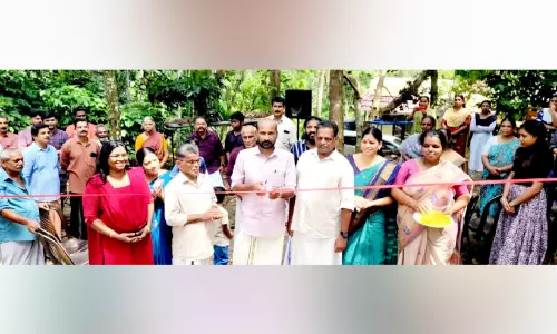 അ​ക്ഷ​ര റോ​ഡ് നാ​ടി​ന് തു​റ​ന്നു​ന‍ല്‍കി