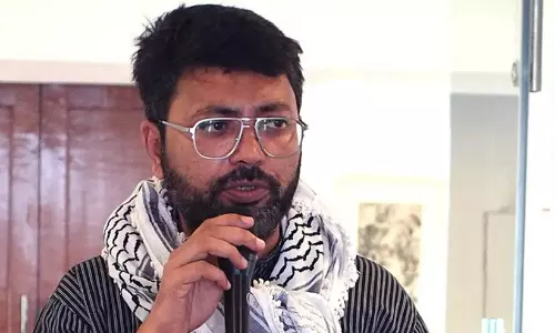 എങ്ങനെയാണ് ഒരാളുടെ വീട്ടിൽ കടന്നുചെല്ലാൻ കഴിയുന്നത്?: നദീം ഖാന്റെ ഹരജിയിൽ ഡൽഹി പൊലീസിനെതി​രെ ഹൈകോടതി, നോട്ടീസ് അയച്ചു