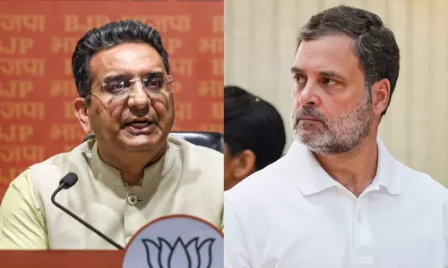 ‘ഭരണഘടന കൈയിൽ കരുതിയാൽ മാത്രം അതിന്റെ മൂല്യം മനസ്സിലാകില്ല’; രാഹുൽ ഗാന്ധിക്കെതിരെ രൂക്ഷ വിമർശനവുമായി ബിജെപി
