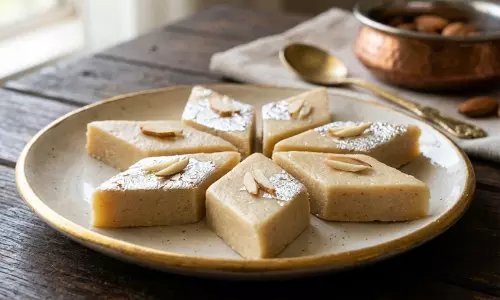 ബദാം ബർഫി ഇനി വീട്ടിൽ തയാറാക്കാം ബദാം ബർഫി ഇനി വീട്ടിൽ തയാറാക്കാം
