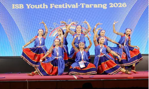 ഇന്ത്യൻ സ്കൂൾ യുവജനോത്സവത്തിന് നിറപ്പകിട്ടാർന്ന തുടക്കം ഇന്ത്യൻ സ്കൂൾ യുവജനോത്സവത്തിന് നിറപ്പകിട്ടാർന്ന തുടക്കം