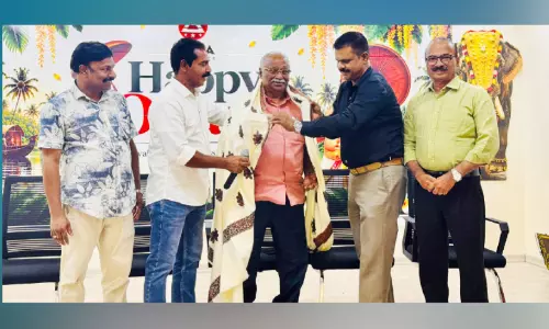 ഗോകുലം ഗോപാലന് വടകര സഹൃദയവേദിയുടെ ആദരം ഗോകുലം ഗോപാലന് വടകര സഹൃദയവേദിയുടെ ആദരം