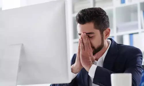 ശമ്പളം ദിവസങ്ങൾക്കുള്ളിൽ അപ്രത്യക്ഷമാകുന്നോ? കാരണങ്ങളും പരിഹാരമാർഗങ്ങളും അറിയാം