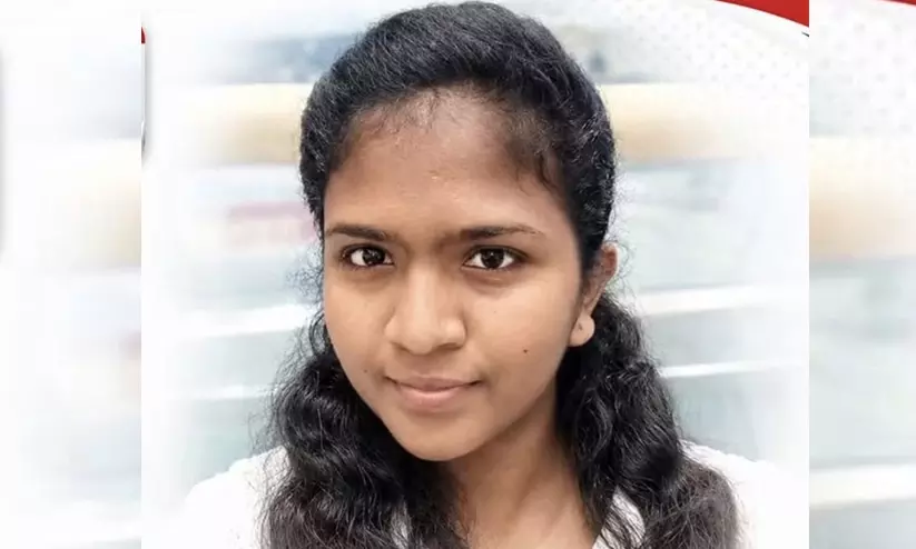 മലയാളി നഴ്സിനെ ജിദ്ദ വിമാനത്താവളത്തിൽ വെച്ച് കാണാനില്ലെന്ന് പരാതി മലയാളി നഴ്സിനെ ജിദ്ദ വിമാനത്താവളത്തിൽ വെച്ച് കാണാനില്ലെന്ന് പരാതി