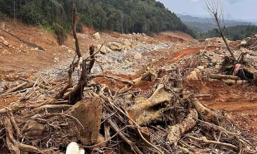 വാടകയും ഉപജീവന സഹായവും ലഭിച്ചില്ല ഉരുൾദുരന്ത ബാധിതർ സമരത്തിന് വാടകയും ഉപജീവന സഹായവും ലഭിച്ചില്ല ഉരുൾദുരന്ത ബാധിതർ സമരത്തിന്