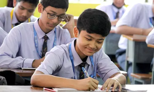 28.7 ലക്ഷം വിദ്യാർഥികൾക്ക് സൗജന്യ പാഠപുസ്തകങ്ങളും 500 കോടിയുടെ നഗര ഡ്രൈനേജ് പദ്ധതിയും; സുപ്രധാന തീരുമാനവുമായി ഒഡീഷ സർക്കാർ