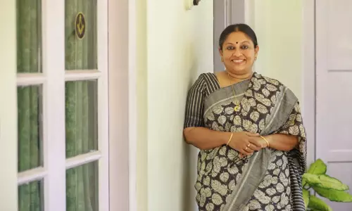 കെ.ആർ. മീരയുടെ അപകീർത്തി പരാതി കോടതി സ്വീകരിച്ചു