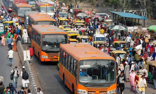 പൊതുഗതാഗതം ഉപയോഗിക്കുന്നത് 15% ഇന്ത്യൻ തൊഴിലാളികൾ മാത്രം: യാത്രാ സർവേ വിവരങ്ങൾ പുറത്ത്