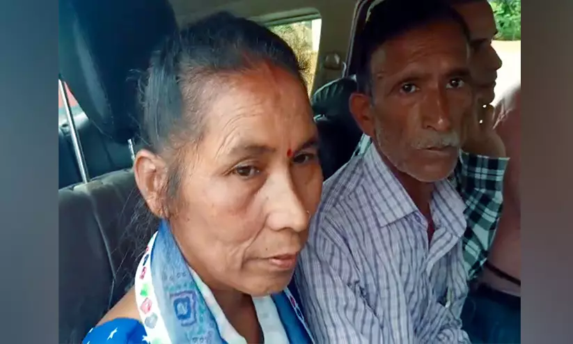 അങ്കിത ഭണ്ഡാരിയുടെ മാതാപിതാക്കളെ പൊലീസ് കസ്റ്റഡിയിലെടുത്തു; ഇന്ത്യാ ഗേറ്റിൽ നിന്ന് നീക്കിയത് പുലർച്ചെ നാലിന് അങ്കിത ഭണ്ഡാരിയുടെ മാതാപിതാക്കളെ പൊലീസ് കസ്റ്റഡിയിലെടുത്തു; ഇന്ത്യാ ഗേറ്റിൽ നിന്ന് നീക്കിയത് പുലർച്ചെ നാലിന്