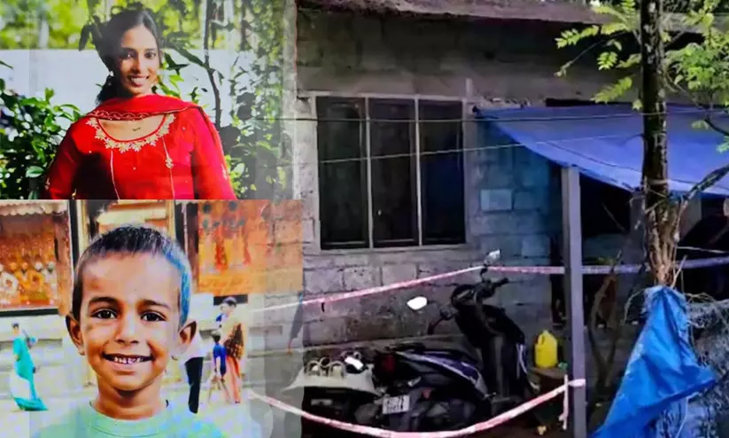 വാതിൽ തുറന്നപ്പോൾ കണ്ടത് രക്തത്തിൽ കുളിച്ച സഹോദരിയേയും മകനെയും; നാടിനെ നടുക്കി തൃശൂരിലെ ഇരട്ടക്കൊല വാതിൽ തുറന്നപ്പോൾ കണ്ടത് രക്തത്തിൽ കുളിച്ച സഹോദരിയേയും മകനെയും; നാടിനെ നടുക്കി തൃശൂരിലെ ഇരട്ടക്കൊല