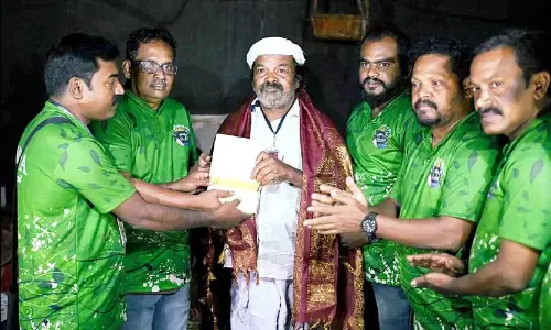 ചെറുവയൽ രാമൻ; ആ ചാമക്കഞ്ഞിയുടെ രുചി മായാതെ രമേശ് ബാബുവും സംഘവും ചെറുവയൽ രാമൻ; ആ ചാമക്കഞ്ഞിയുടെ രുചി മായാതെ രമേശ് ബാബുവും സംഘവും