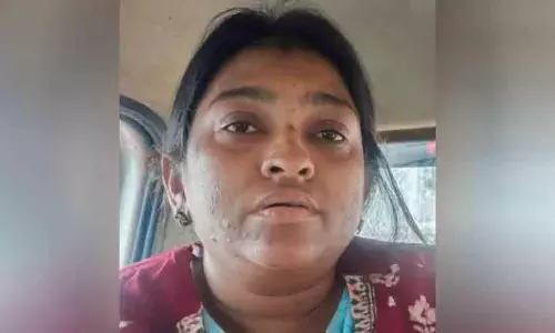 സ്വത്തുതർക്കത്തെ തുടർന്ന് അമ്മയുടെ ദേഹത്ത് തിളച്ചവെള്ളം ഒഴിച്ച സംഭവം: പ്രതി അശ്വതി അച്ചു പിടിയിൽ