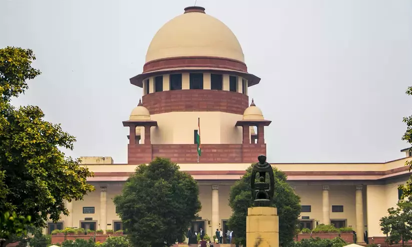 തലാഖിന് വ്യക്തമായ നിയമം വേണം; ഹരജിയിൽ കേന്ദ്രമറുപടിതേടി സുപ്രീംകോടതി തലാഖിന് വ്യക്തമായ നിയമം വേണം; ഹരജിയിൽ കേന്ദ്രമറുപടിതേടി സുപ്രീംകോടതി