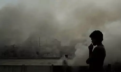 ദിവസം എട്ട് സിഗരറ്റ് വലിക്കുന്നതിന് തുല്യം, കൊച്ചിയിൽ അന്തരീക്ഷ മലിനീകരണം രൂക്ഷമെന്ന് വിദഗ്ധർ