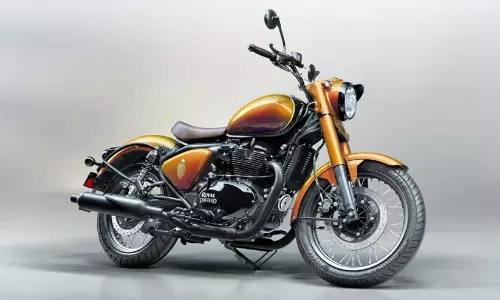 Royal Enfield Classic 650 125th Anniversary Edition