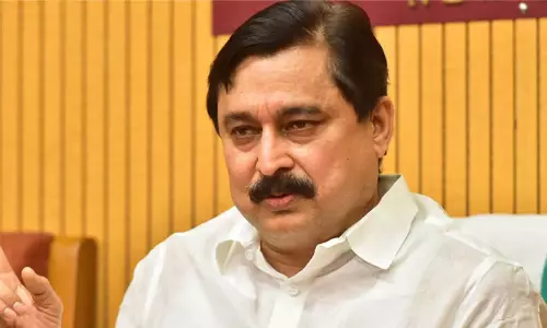 മെസ്സി സ്പോൺസർഷിപ്പ് തട്ടിപ്പ്: വി. അബ്ദുറഹ്മാനെതിരെ ഗവർണറുടെ അനുമതിക്കായി ഫയൽ കൈമാറി മെസ്സി സ്പോൺസർഷിപ്പ് തട്ടിപ്പ്: വി. അബ്ദുറഹ്മാനെതിരെ ഗവർണറുടെ അനുമതിക്കായി ഫയൽ കൈമാറി