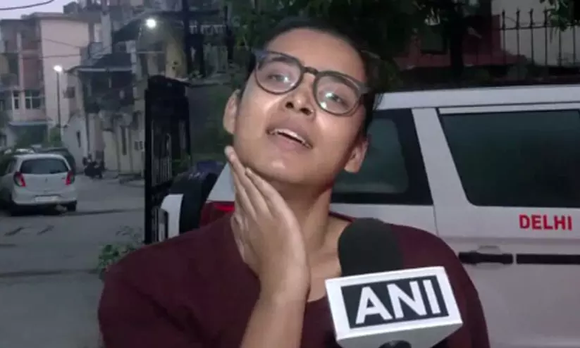 രാത്രി കസ്റ്റഡിയെ ചോദ്യം ചെയ്ത് നേഹ ബോറ; സ്ത്രീകളെ സൂര്യാസ്തമയത്തോടെ വിട്ടയക്കണം രാത്രി കസ്റ്റഡിയെ ചോദ്യം ചെയ്ത് നേഹ ബോറ; സ്ത്രീകളെ സൂര്യാസ്തമയത്തോടെ വിട്ടയക്കണം