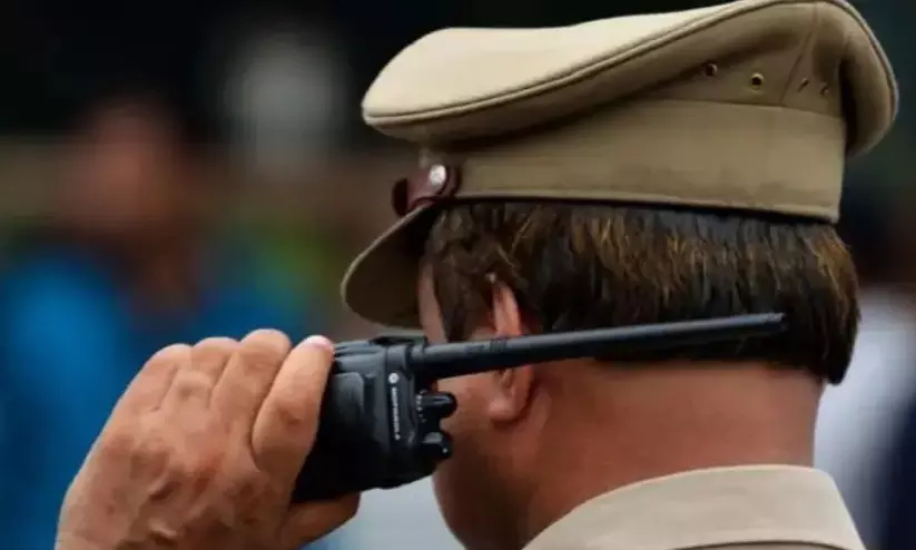 പഴകിയ ഭക്ഷണം; റിലയൻസ് ഡയറക്ടർ അടക്കം 10 പേർക്കെതിരെ കേസ് പഴകിയ ഭക്ഷണം; റിലയൻസ് ഡയറക്ടർ അടക്കം 10 പേർക്കെതിരെ കേസ്