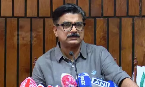 ‘മാസപ്പടി’യിൽ തർക്കം, വാക്കേറ്റം; ഒറ്റപ്പെട്ട് കുഴൽനാടൻ