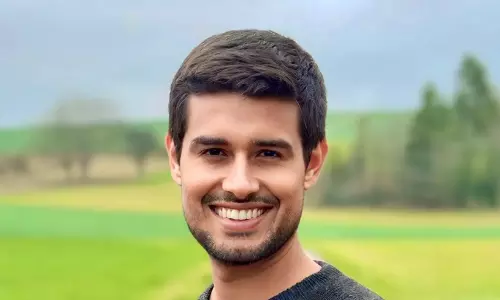 ധ്രുവ് റാഠിക്ക് പുതിയ വാറണ്ട്, എട്ട് വർഷം മുമ്പത്തെ മാനനഷ്ടകേസിൽ; നടപടി ഡൽഹി കോടതിയുടേത്