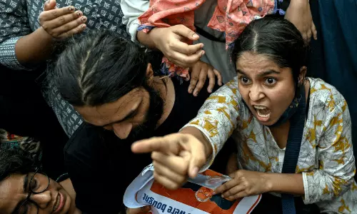 ഒരു മുദ്രാവാക്യത്തിന്റെ നാനാർഥവ്യാപ്തി ഒരു മുദ്രാവാക്യത്തിന്റെ നാനാർഥവ്യാപ്തി