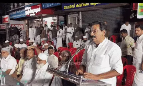 ജനാധിപത്യ പ്രതിഷേധത്തിന് മുന്നിൽ സംഘ്പരിവാർ തകർന്നുവീഴും: ആന്റോ ആന്റണി എം.പി ജനാധിപത്യ പ്രതിഷേധത്തിന് മുന്നിൽ സംഘ്പരിവാർ തകർന്നുവീഴും: ആന്റോ ആന്റണി എം.പി