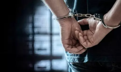 വ്യാജ മദ്യം നൽകിയെന്ന് ആരോപിച്ച് പ്രവാസിയെ തട്ടിക്കൊണ്ടുപോയി പണം കവർന്നു: ബഹ്‌റൈനിൽ രണ്ട് പേർക്ക് 3 വർഷം തടവ്
