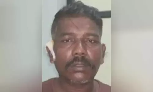 വാഹന മോഷ്ടാവ് മൊട്ട ബിനു ഒടുവിൽ കുടുങ്ങി: പൊലീസിനെ കണ്ട് ഓടിയ പ്രതിയെ പിന്തുടർന്ന് പിടികൂടി വാഹന മോഷ്ടാവ് മൊട്ട ബിനു ഒടുവിൽ കുടുങ്ങി: പൊലീസിനെ കണ്ട് ഓടിയ പ്രതിയെ പിന്തുടർന്ന് പിടികൂടി