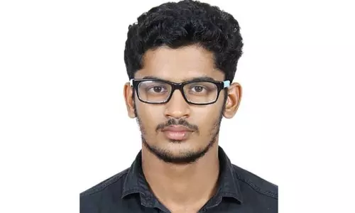 ഷാര്ജയില് വാഹനാപകടത്തില് മലപ്പുറം സ്വദേശി മരിച്ചു ഷാര്ജയില് വാഹനാപകടത്തില് മലപ്പുറം സ്വദേശി മരിച്ചു