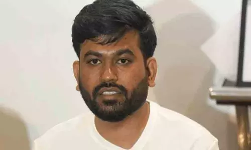 മഹാനായ വിശ്വഗുരു, ശക്തനാണെന്ന് തോന്നുന്നുണ്ടോ? സി.ജെ.പി നേതാക്കളുടെ കസ്റ്റഡി നീട്ടിയതിൽ മോദിക്കെതിരെ ദീപ്‌കെ