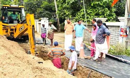 സമ്പൂർണ കുടിവെള്ള പദ്ധതി; പൈപ്പ് ലൈൻ സ്ഥാപിക്കുന്ന പ്രവൃത്തികൾ വിലയിരുത്തി