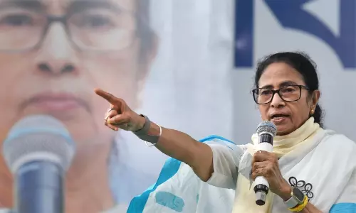 TMC supremo Mamata Banerjee speaking against state crackdowns on youth protests and democratic rights. TMC supremo Mamata Banerjee speaking against state crackdowns on youth protests and democratic rights.