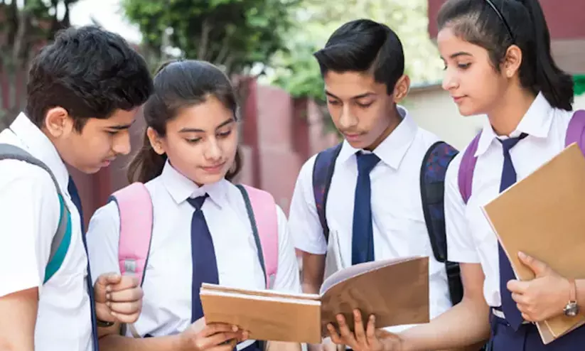 ശരിയായ ഉത്തരമായാലും സെക്ഷൻ മാറിയാൽ പൂജ്യം മാർക്ക്; പത്താം ക്ലാസ് മൂല്യനിർണയ നിയമങ്ങൾ കടുപ്പിച്ച് സിബിഎസ്ഇ ശരിയായ ഉത്തരമായാലും സെക്ഷൻ മാറിയാൽ പൂജ്യം മാർക്ക്; പത്താം ക്ലാസ് മൂല്യനിർണയ നിയമങ്ങൾ കടുപ്പിച്ച് സിബിഎസ്ഇ