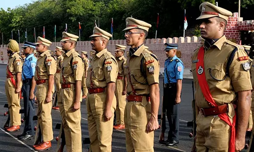 കഴിഞ്ഞ 12 മാസത്തിനിടയിൽ രാജ്യത്തിനായി ജീവൻ വെടിഞ്ഞത് 154 പൊലീസ് ഉദ്യോഗസ്ഥർ; അനുസ്മരിച്ച് നാഗാലാൻഡ് എഡിജിപി കഴിഞ്ഞ 12 മാസത്തിനിടയിൽ രാജ്യത്തിനായി ജീവൻ വെടിഞ്ഞത് 154 പൊലീസ് ഉദ്യോഗസ്ഥർ; അനുസ്മരിച്ച് നാഗാലാൻഡ് എഡിജിപി
