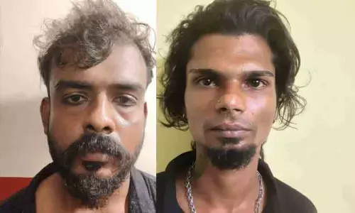 റബർ തോട്ടത്തിലിരുന്ന് എംഡിഎംഎ പാക്ക് ചെയ്യുന്നതിനിടെ രണ്ട് ഗുണ്ടകൾ പിടിയിൽ റബർ തോട്ടത്തിലിരുന്ന് എംഡിഎംഎ പാക്ക് ചെയ്യുന്നതിനിടെ രണ്ട് ഗുണ്ടകൾ പിടിയിൽ