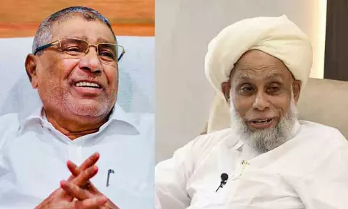 Samastha president Jifri Muthukoya Thangal and Waqf Board Chairman M.C. Mayin Haji interacting with the media in Malappuram Samastha president Jifri Muthukoya Thangal and Waqf Board Chairman M.C. Mayin Haji interacting with the media in Malappuram