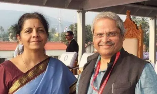 Nirmala Sitharaman’s Husband Parakala Prabhakar to Join Anti-SIR Protest on Oct 23 Nirmala Sitharaman’s Husband Parakala Prabhakar to Join Anti-SIR Protest on Oct 23