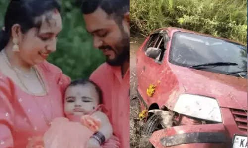 കുടകിൽ കാർ കുളത്തിലേക്ക് മറിഞ്ഞ് ദമ്പതികളും പിഞ്ചു കുഞ്ഞും മരിച്ചു കുടകിൽ കാർ കുളത്തിലേക്ക് മറിഞ്ഞ് ദമ്പതികളും പിഞ്ചു കുഞ്ഞും മരിച്ചു