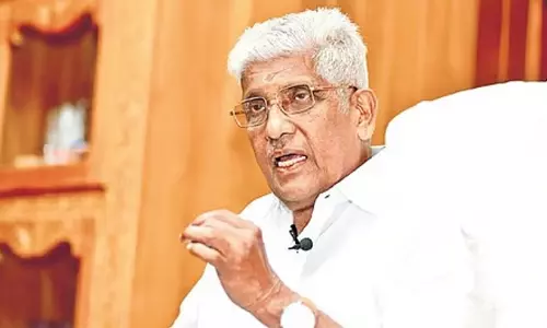 ഏതെങ്കിലും രാഷ്ട്രീയ പാർട്ടികൾ നമ്മളെ ശ്രദ്ധിക്കാറുണ്ടോ, മുന്നാക്ക സമുദായാംഗങ്ങൾക്ക് ഒന്നും കൊടുക്കേണ്ട എന്ന നിലപാടാണ് എല്ലാവർക്കും - ജി. സുകുമാരൻ നായർ ഏതെങ്കിലും രാഷ്ട്രീയ പാർട്ടികൾ നമ്മളെ ശ്രദ്ധിക്കാറുണ്ടോ, മുന്നാക്ക സമുദായാംഗങ്ങൾക്ക് ഒന്നും കൊടുക്കേണ്ട എന്ന നിലപാടാണ് എല്ലാവർക്കും - ജി. സുകുമാരൻ നായർ